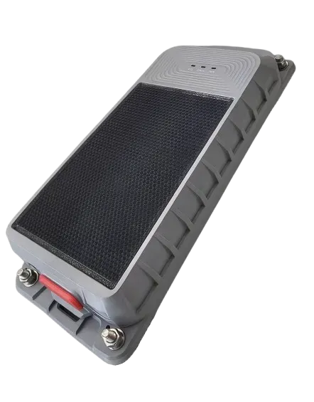 Solární GPS lokátor GL601MG